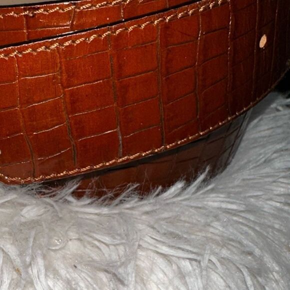 Donald J Pliner leather croc belt with bronze twist ornate buckle sz L main image 4
